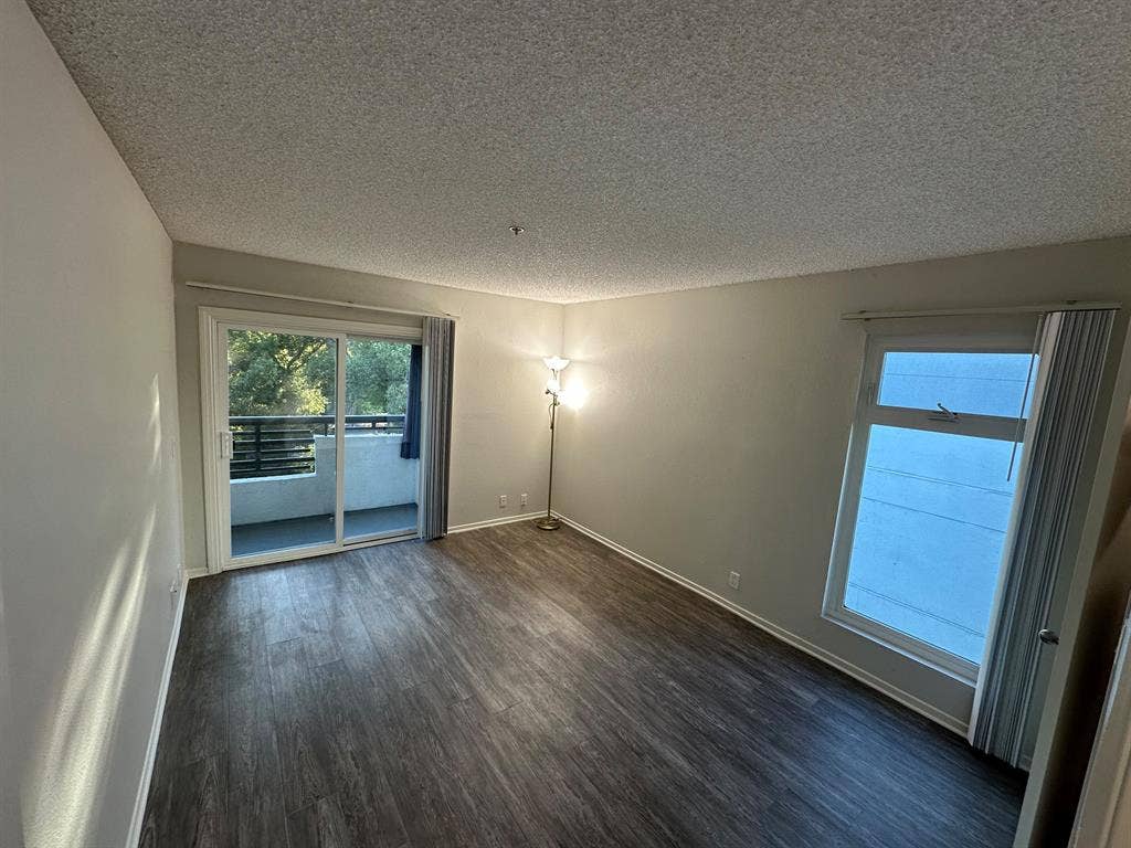 Private room in Santa Ana, CA