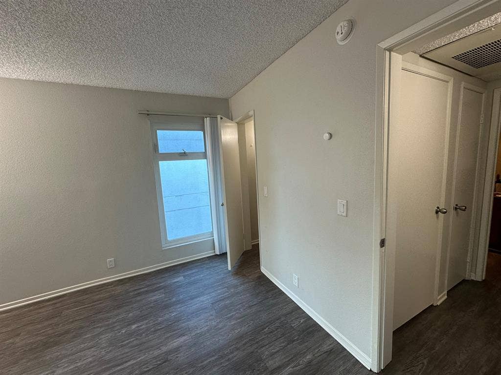 Private room in Santa Ana, CA