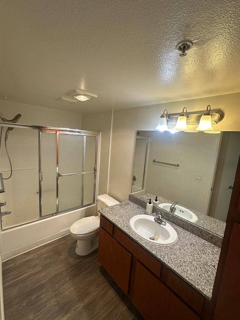Private room in Santa Ana, CA
