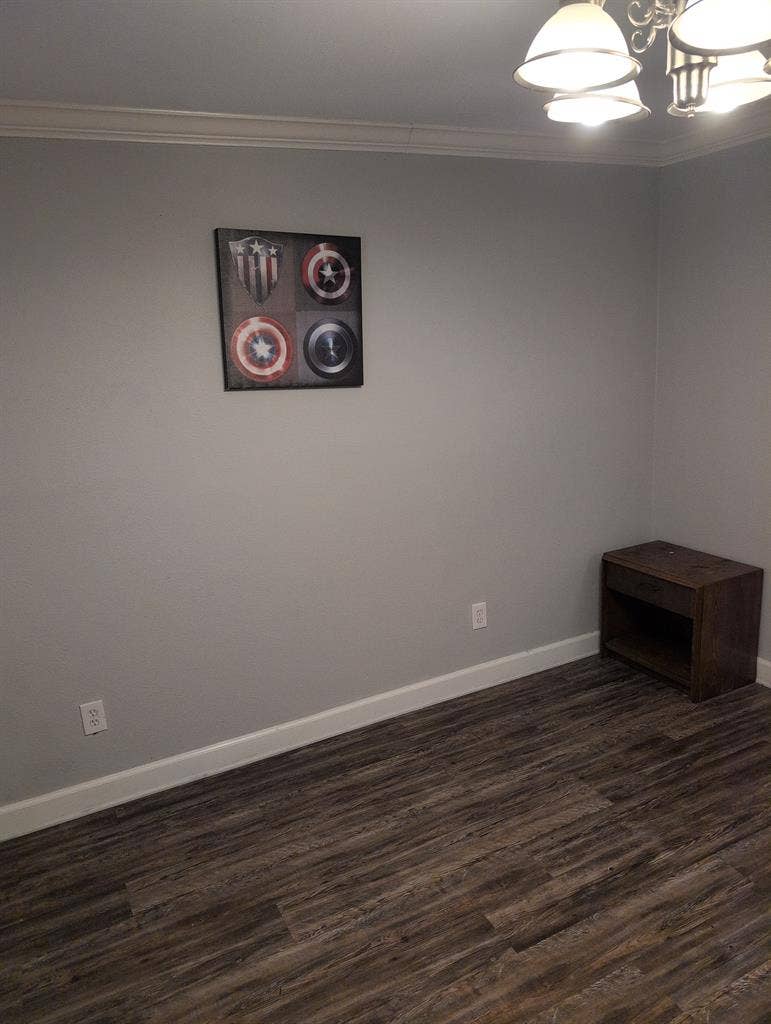2 Roms for rent!