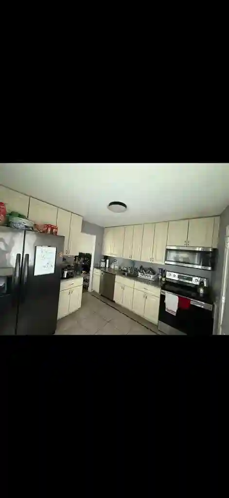 utilities included&private bathroom