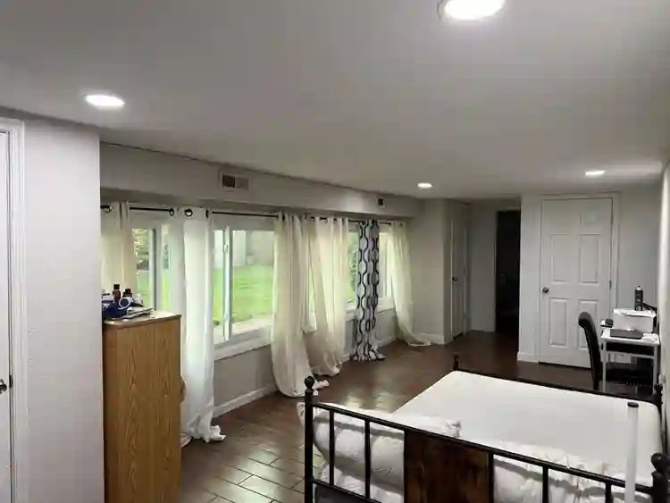 utilities included&private bathroom