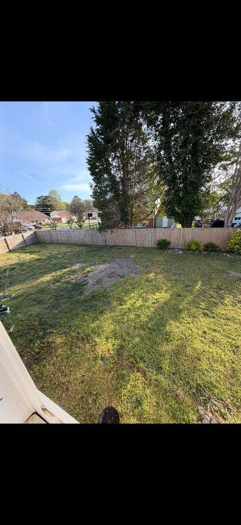 utilities included&private bathroom