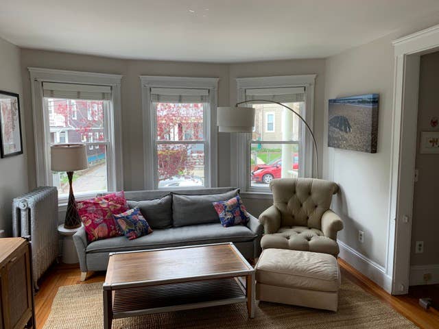 Charming place looking for roommate