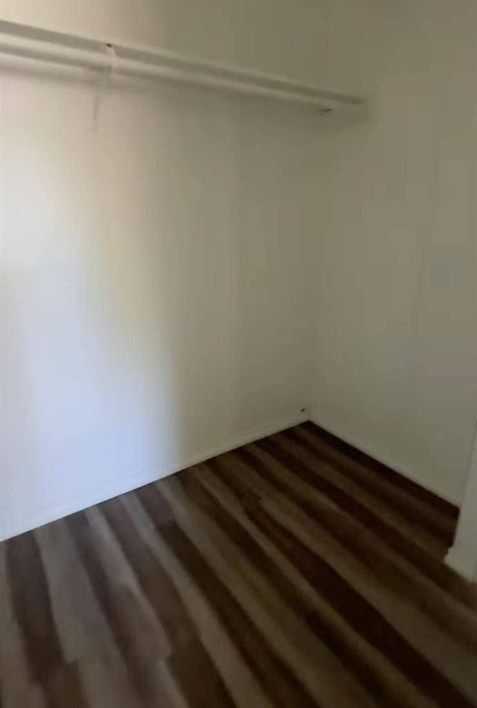 Private room w/ bathroom, 5 acres