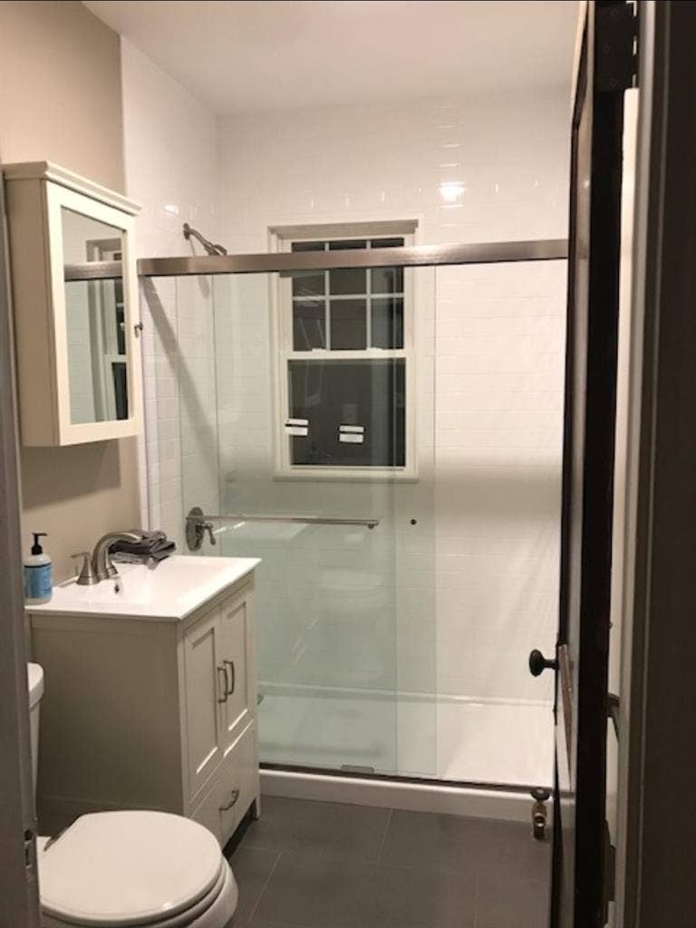Looking for two new roomates 9/1