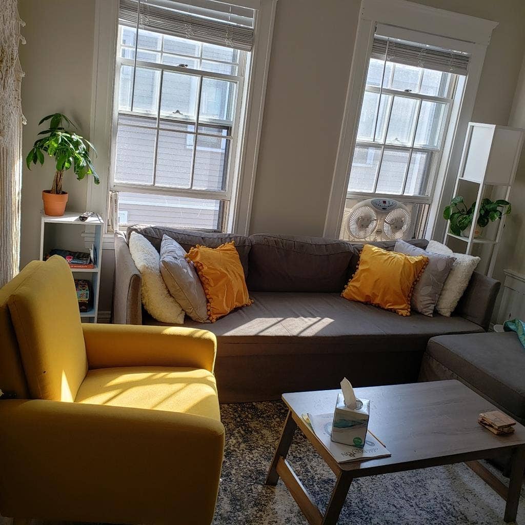 Looking for two new roomates 9/1