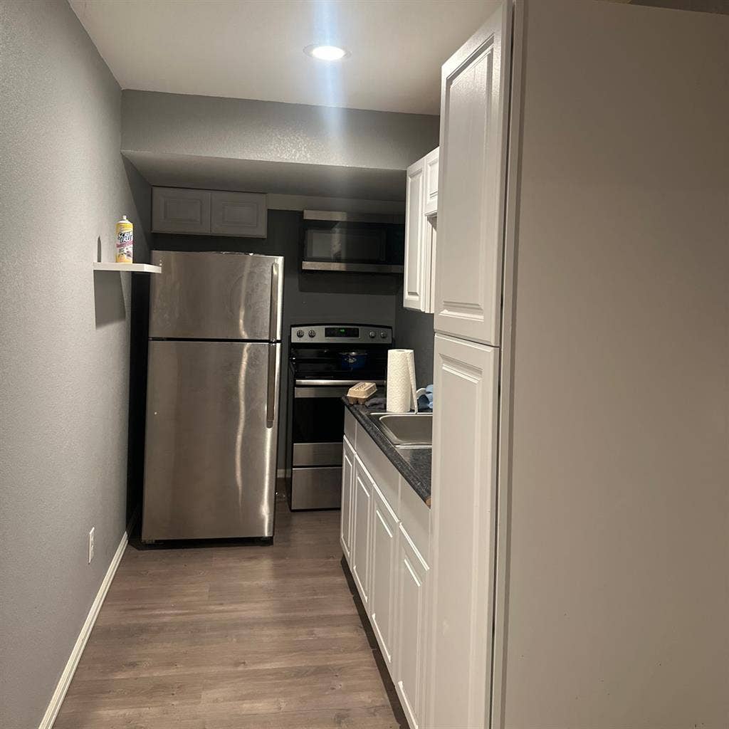 Looking for a roommate!