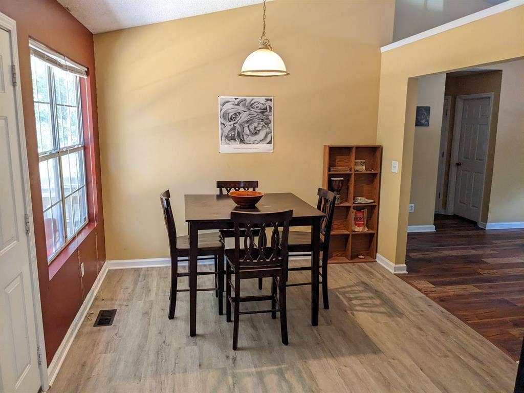 Nice furnished room with flat rent