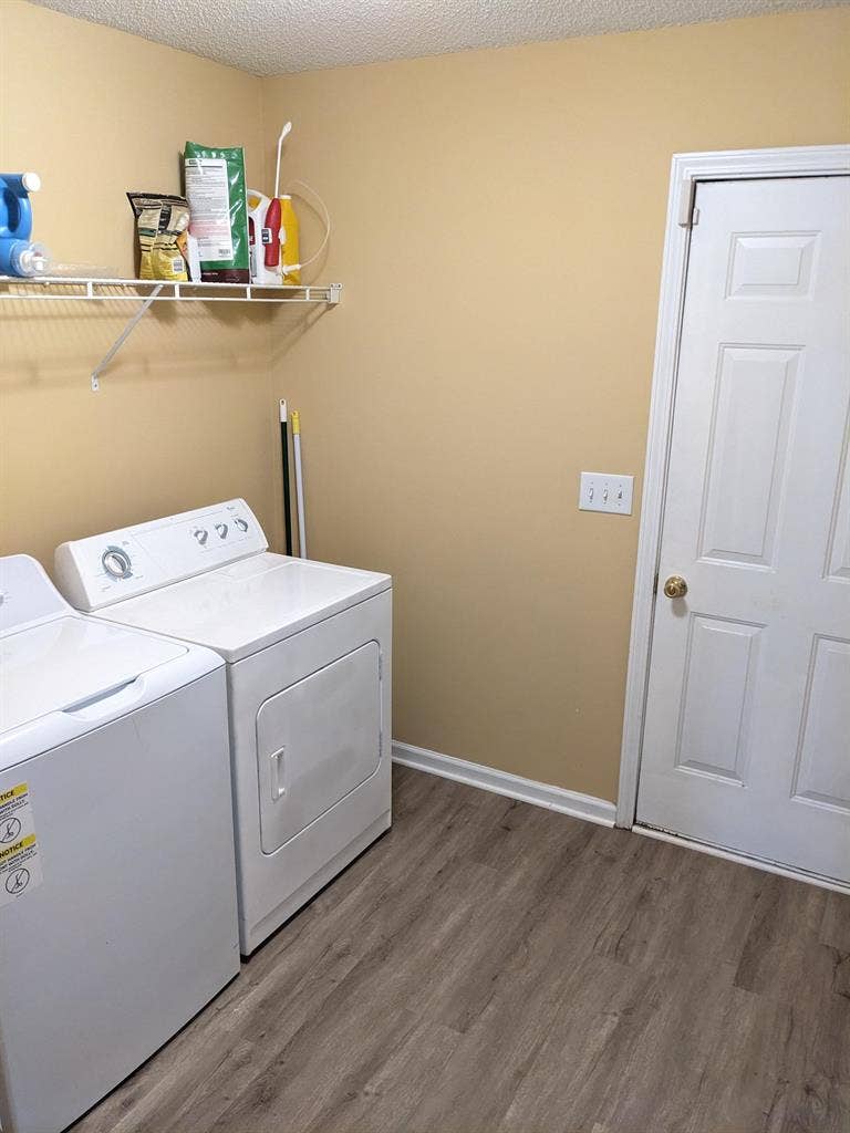 Nice furnished room with flat rent
