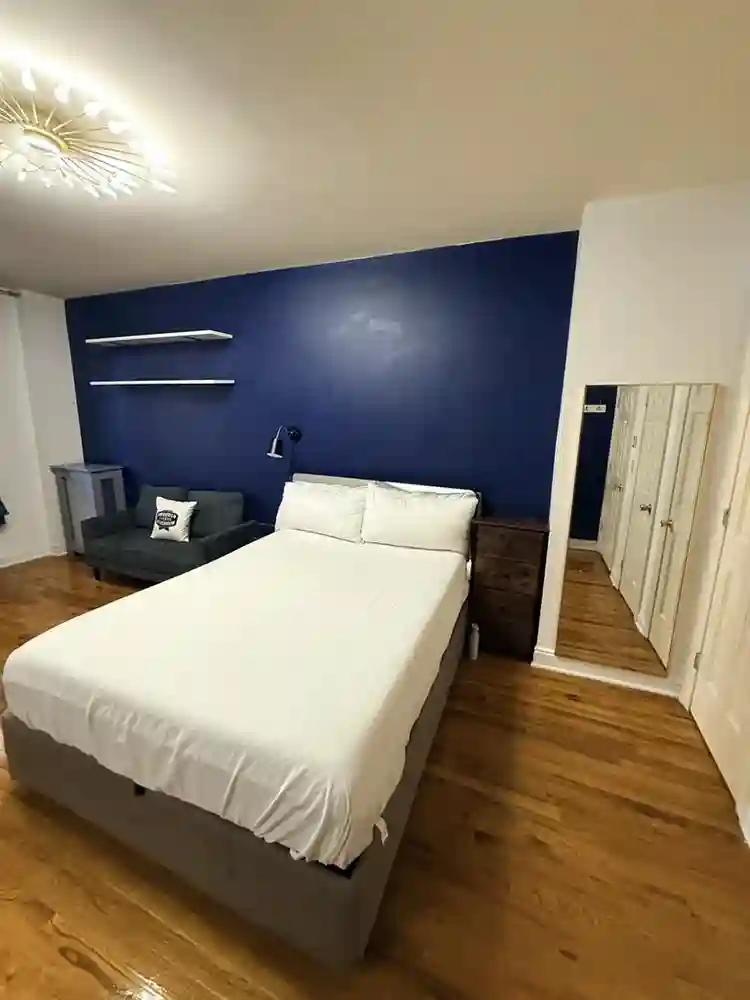 Room for rent!