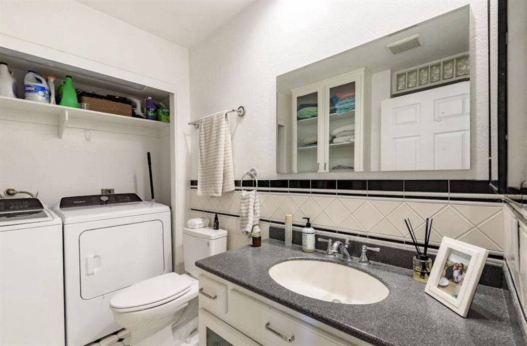 Room in Bankers Hilll