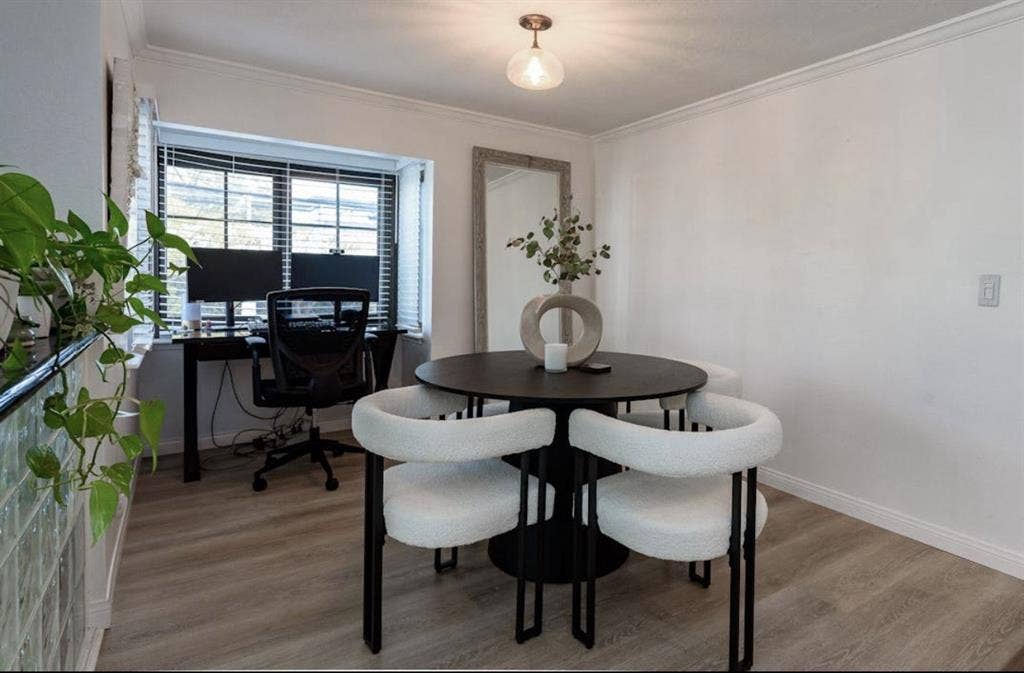 Room in Bankers Hilll