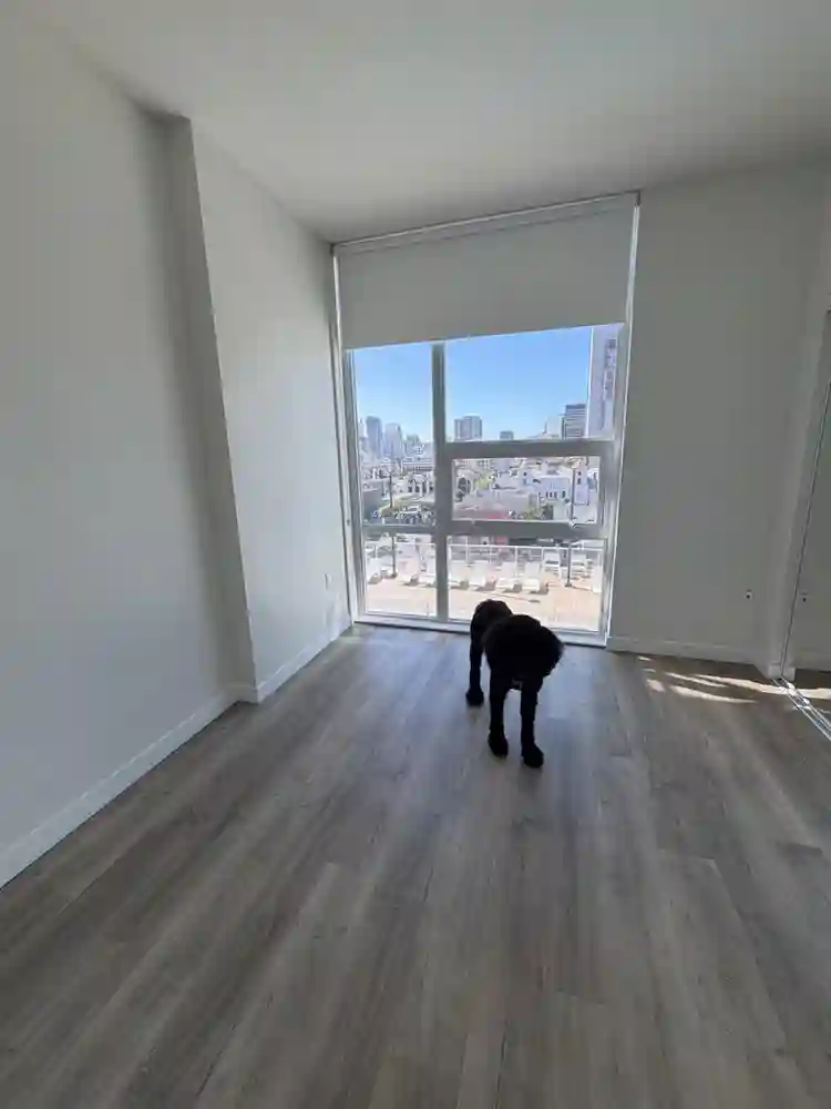 Highrise w/ En-suite Bathroom