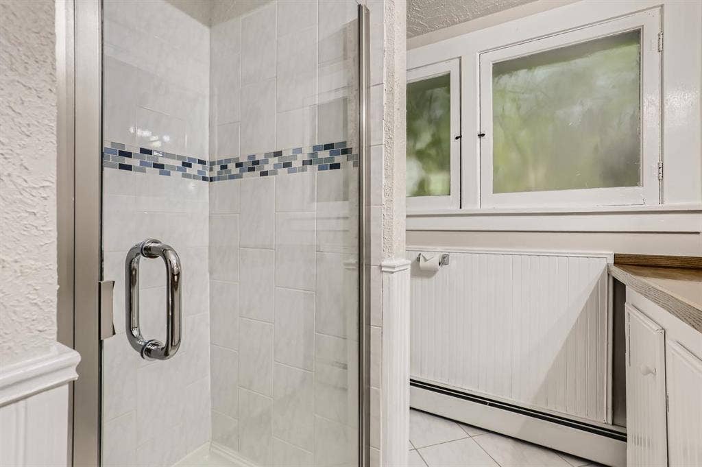 4 BR in Denver