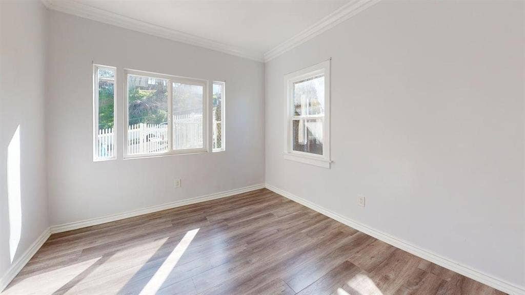 2 BR in Los Angeles