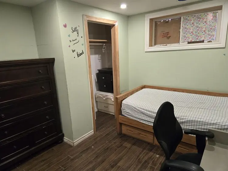 Room for rent scarborough