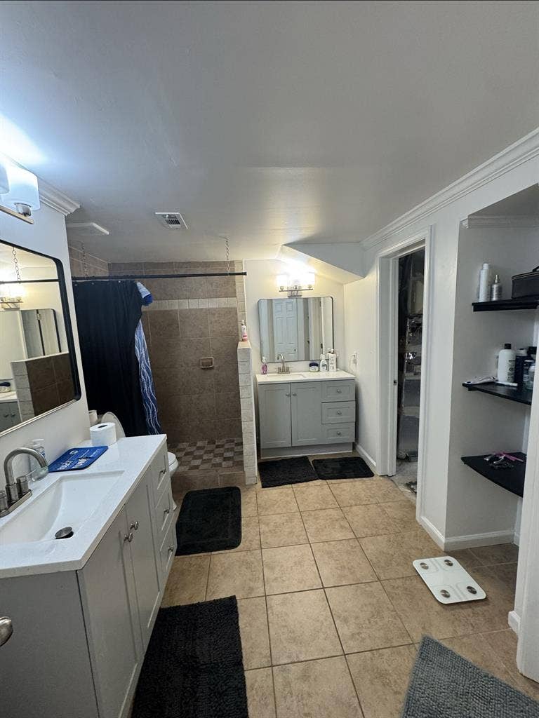 Room in Buford