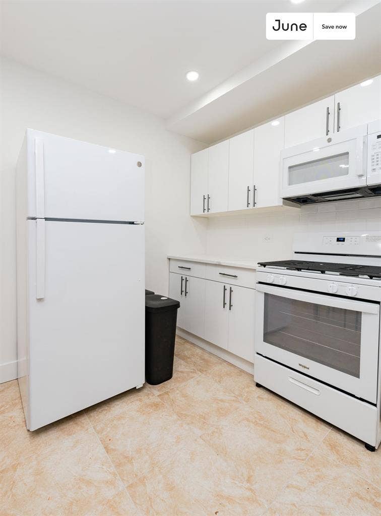 3 BR in New York City