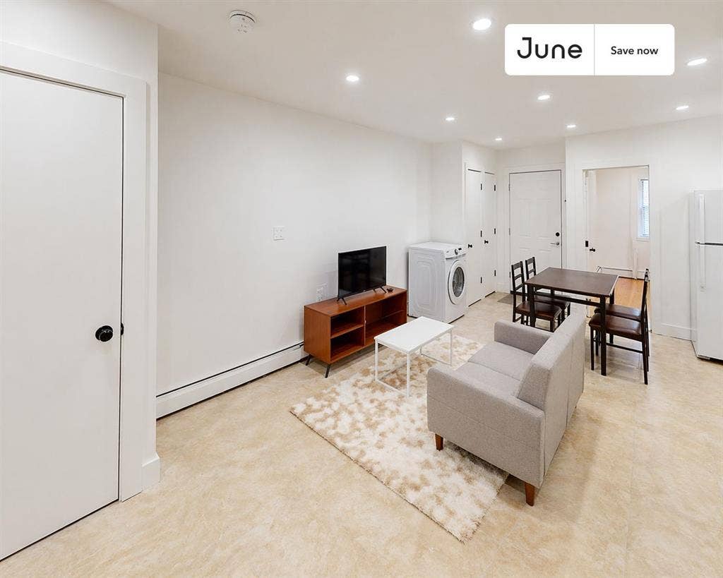 3 BR in New York City