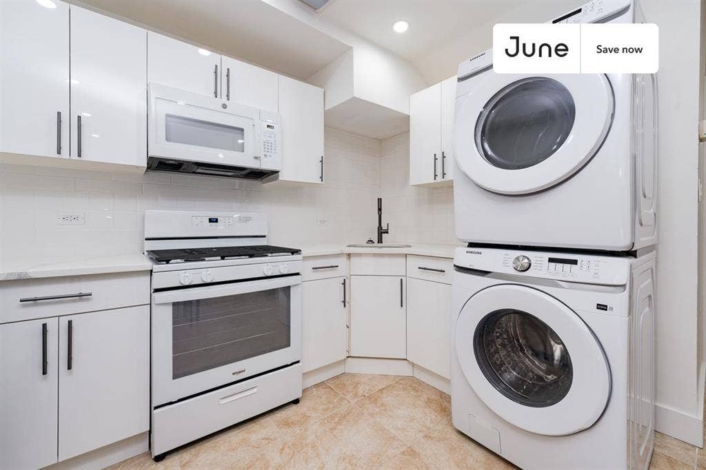 3 BR in New York City