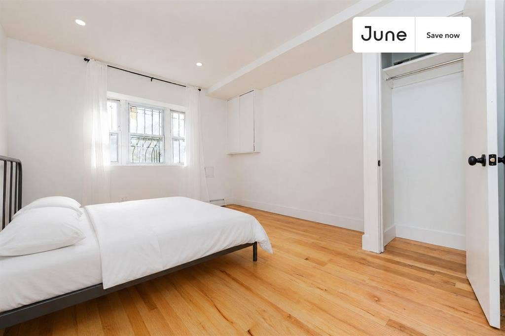 3 BR in New York City
