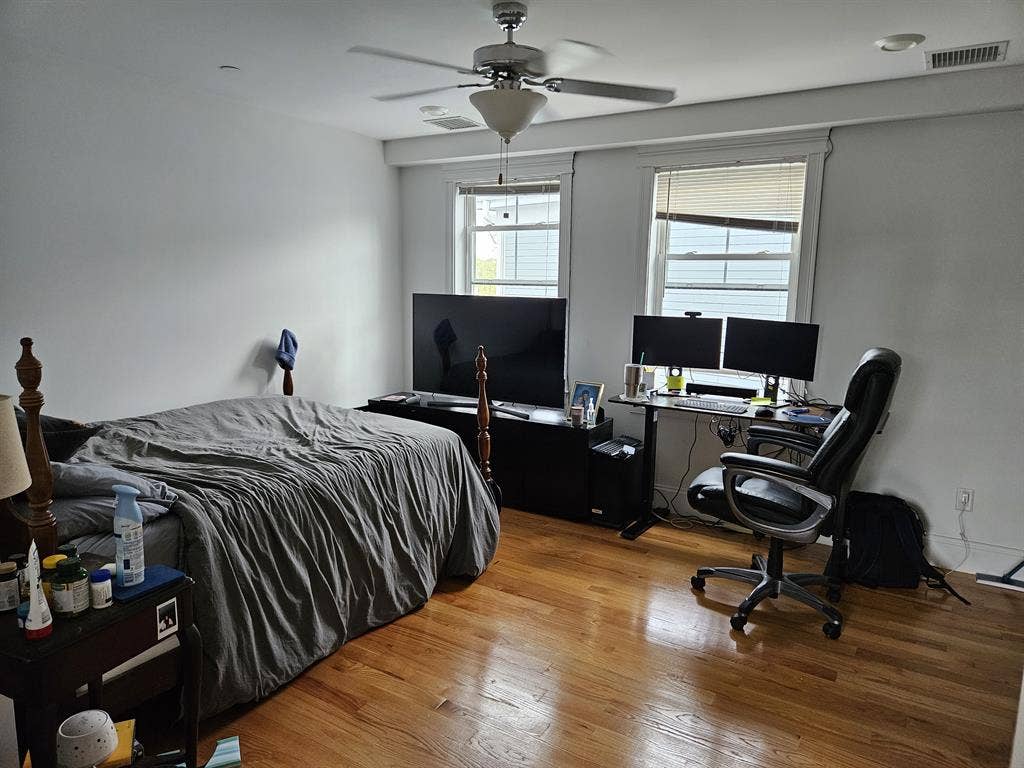 Lower Allston Duplex, 3 Baths, AC