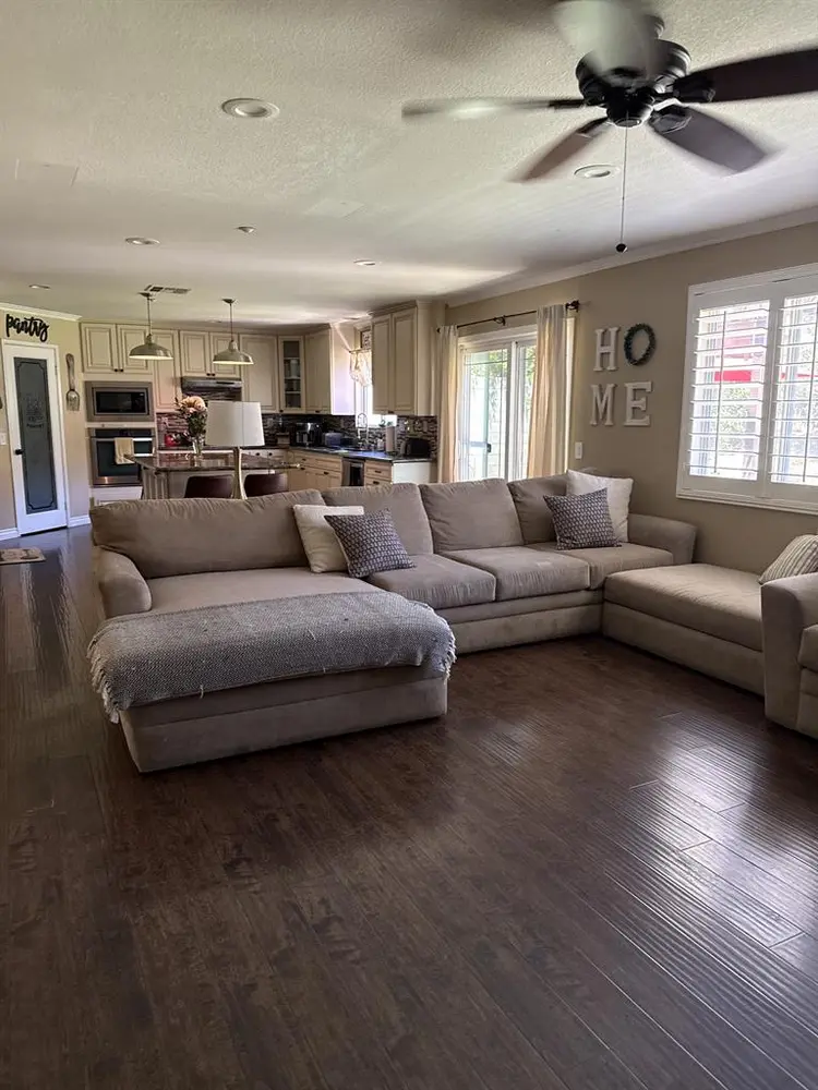 New Listing - Room in North Fontana