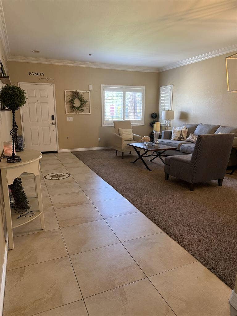 New Listing - Room in North Fontana