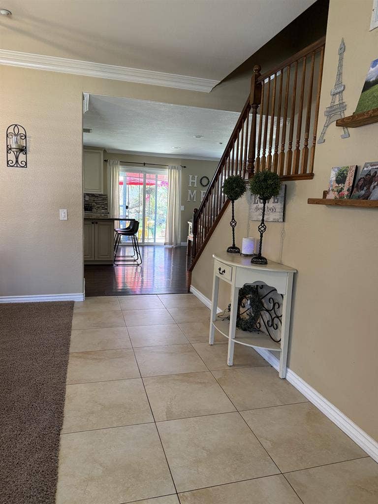 New Listing - Room in North Fontana