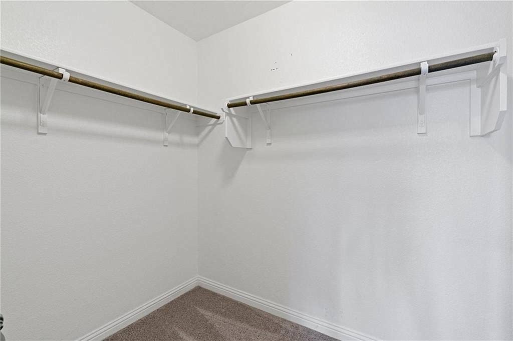 *NEW* ISO north austin roommate!