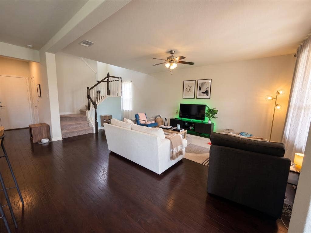 *NEW* ISO north austin roommate!