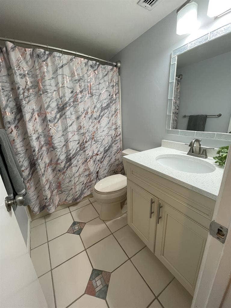 Furnished Private Room/Bath