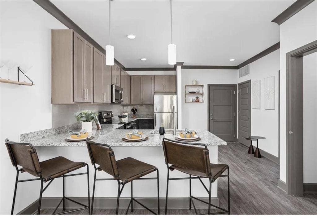Looking for a Roommate
