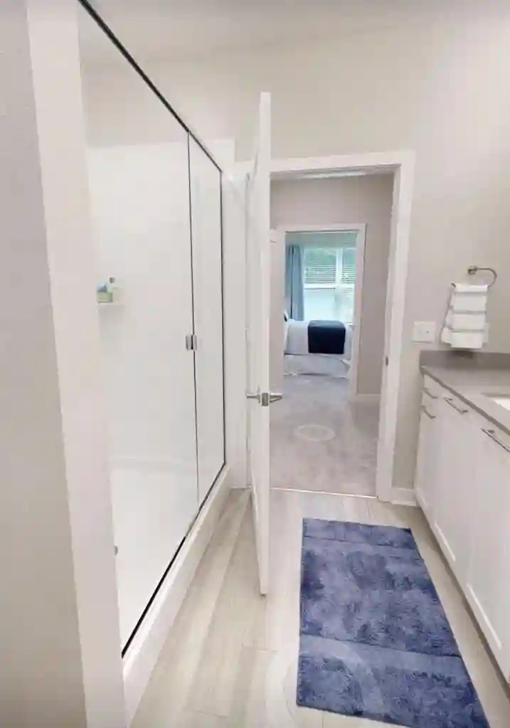 ISO clean respectful roommate
