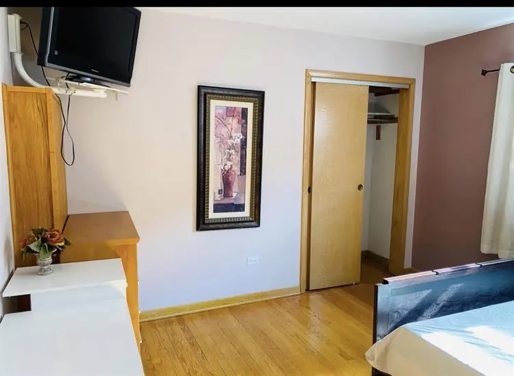 Private room for rent