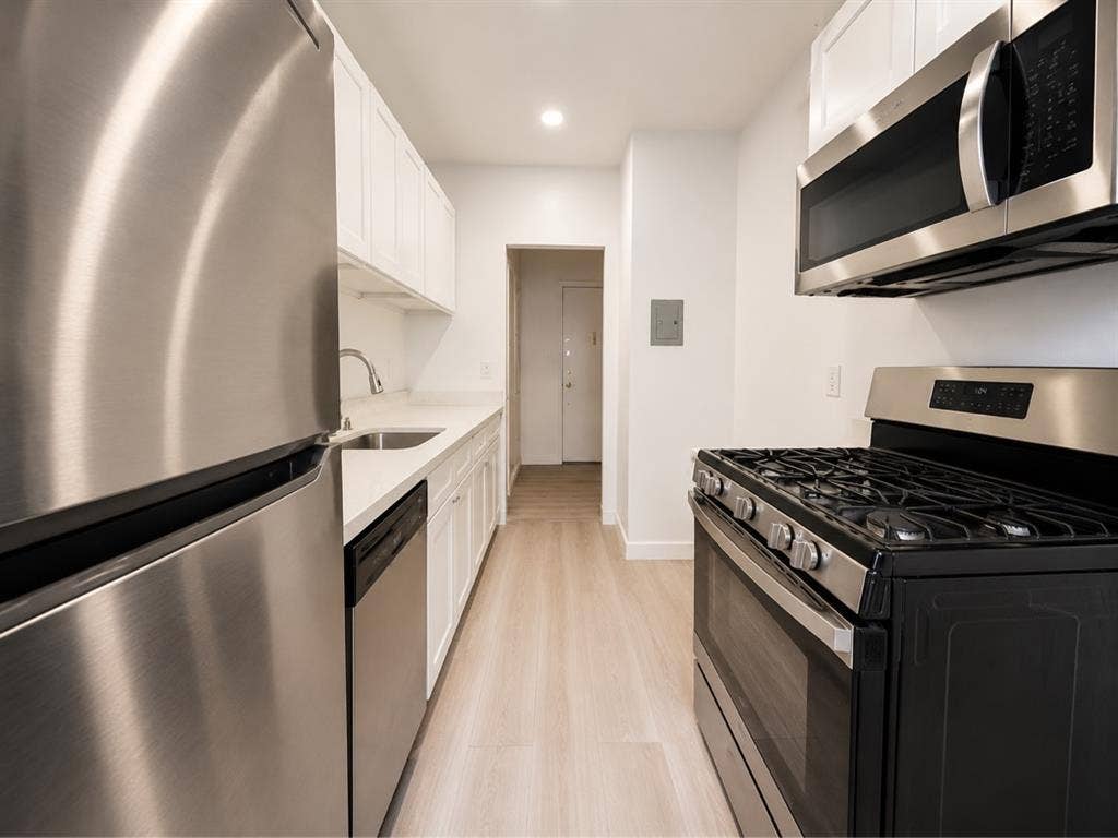 🏡 Modern 1BR Apartment for Rent