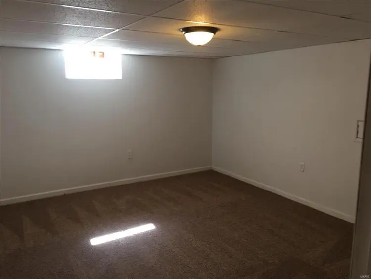 3 Beds 2 Baths Rental in Ridgewood