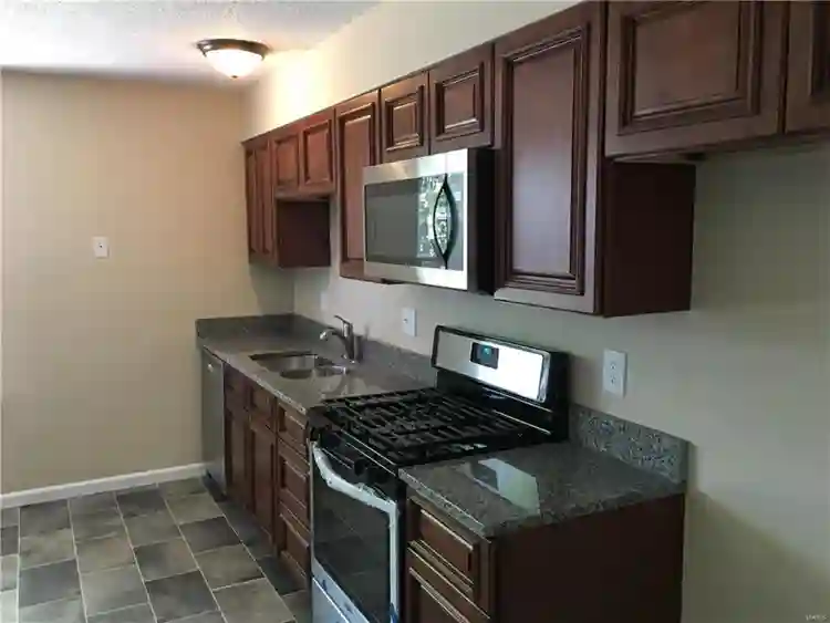 3 Beds 2 Baths Rental in Ridgewood