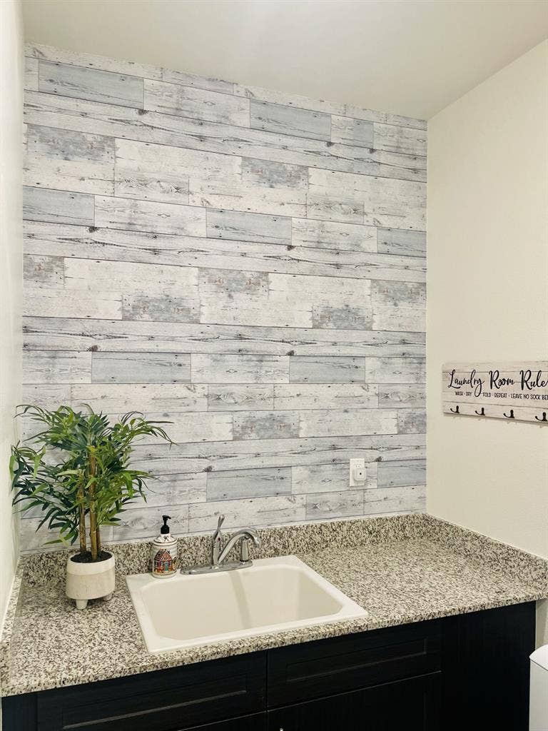 Fully Furnished Room For Rent