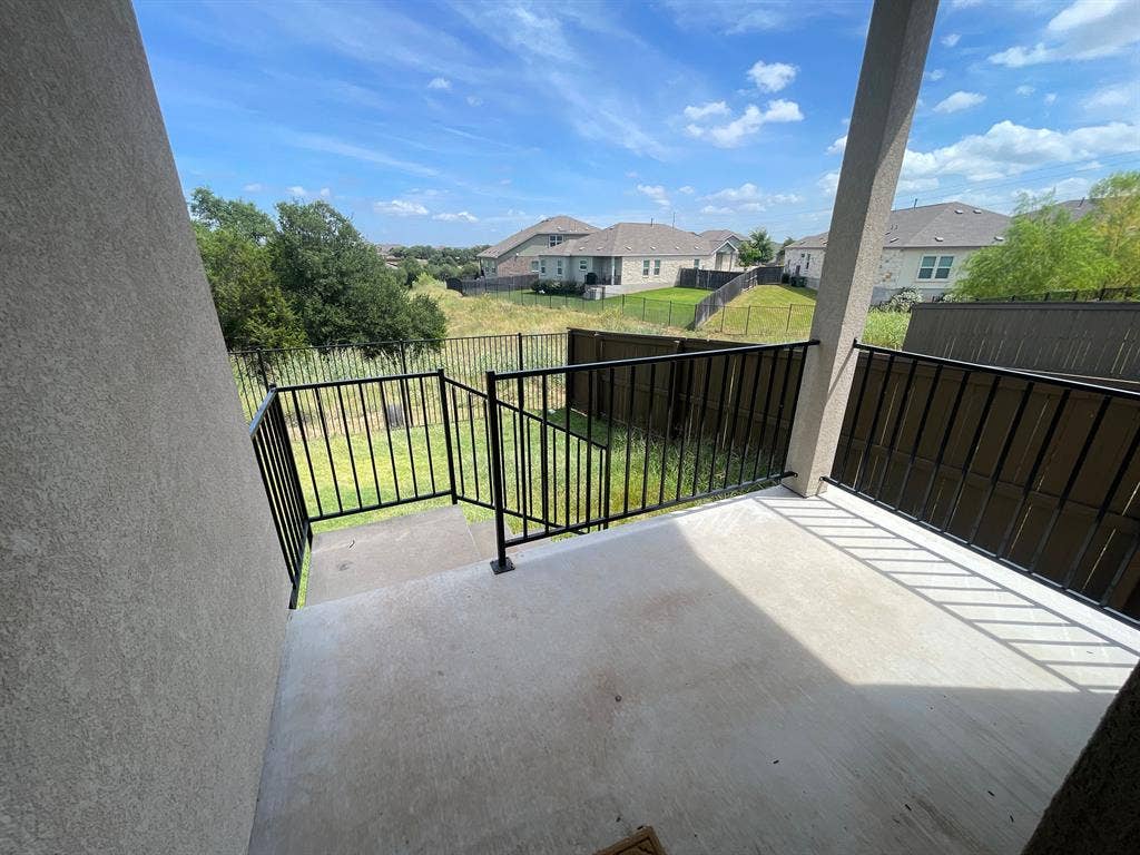 5 BR in Leander