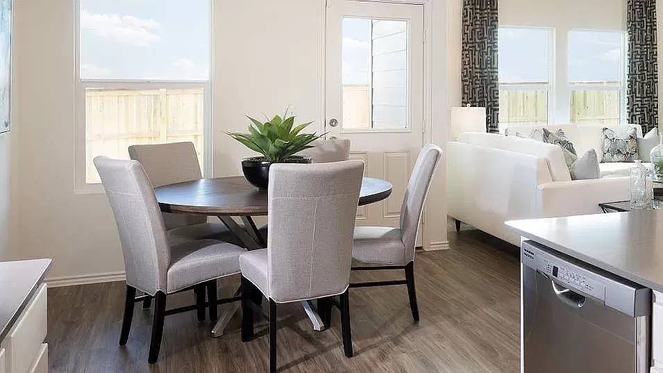 5 BR in Leander
