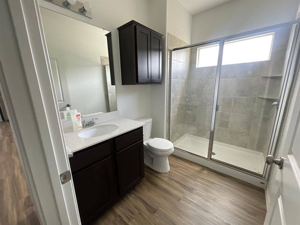5 BR in Leander