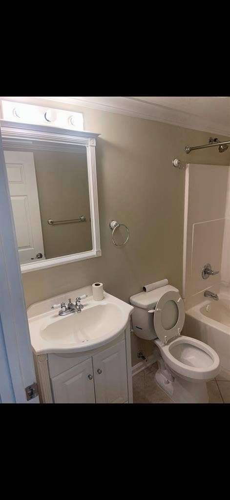 3 BR in Huntersville