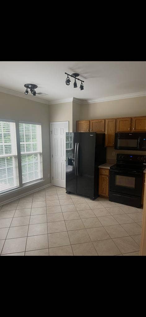 3 BR in Huntersville