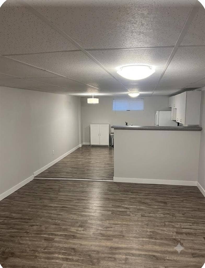 Looking for a roommate male