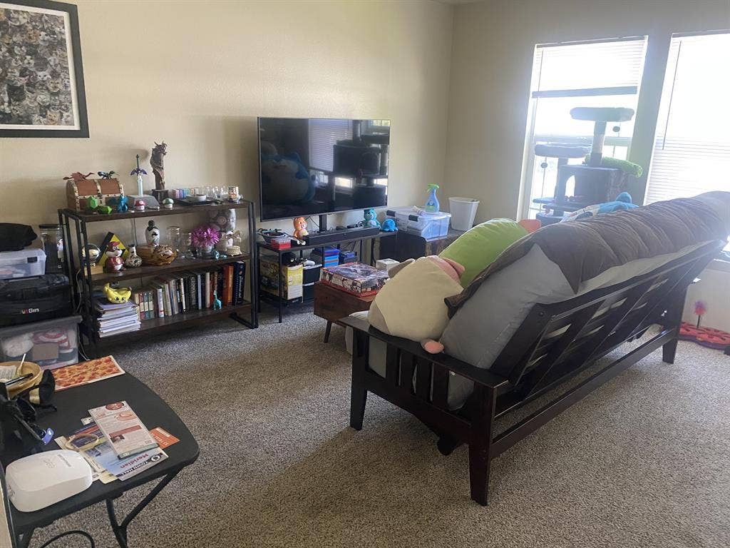 Looking for someone to fill my room