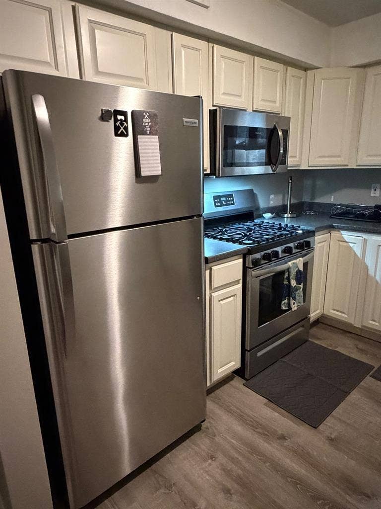 Fully furnished condo available now