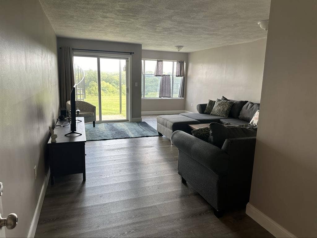 Fully furnished condo available now