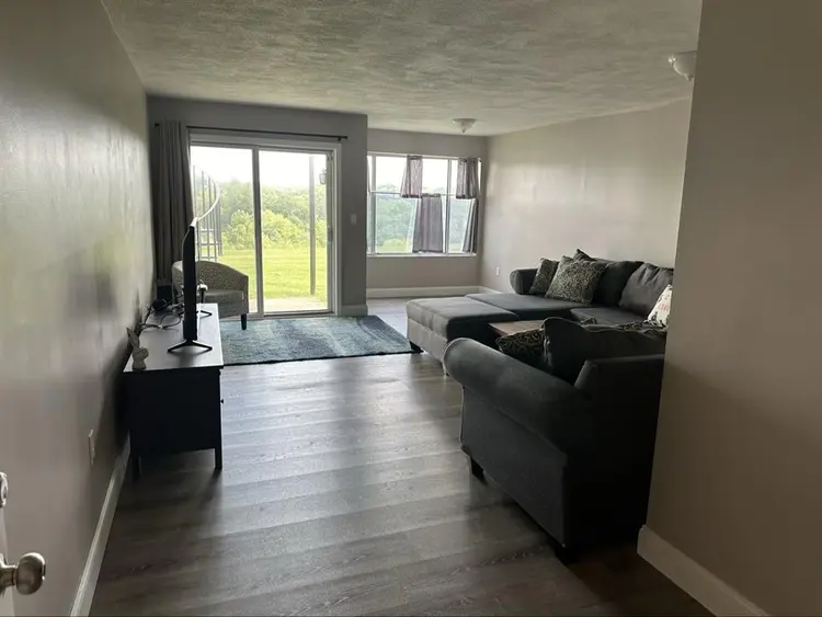 Fully furnished condo available now